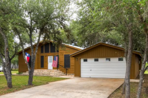 Canyon Lake House with Porch, Views and Private Gazebo